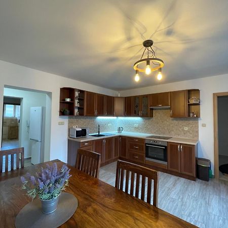 Apartman Kamenak 温珀克 外观 照片