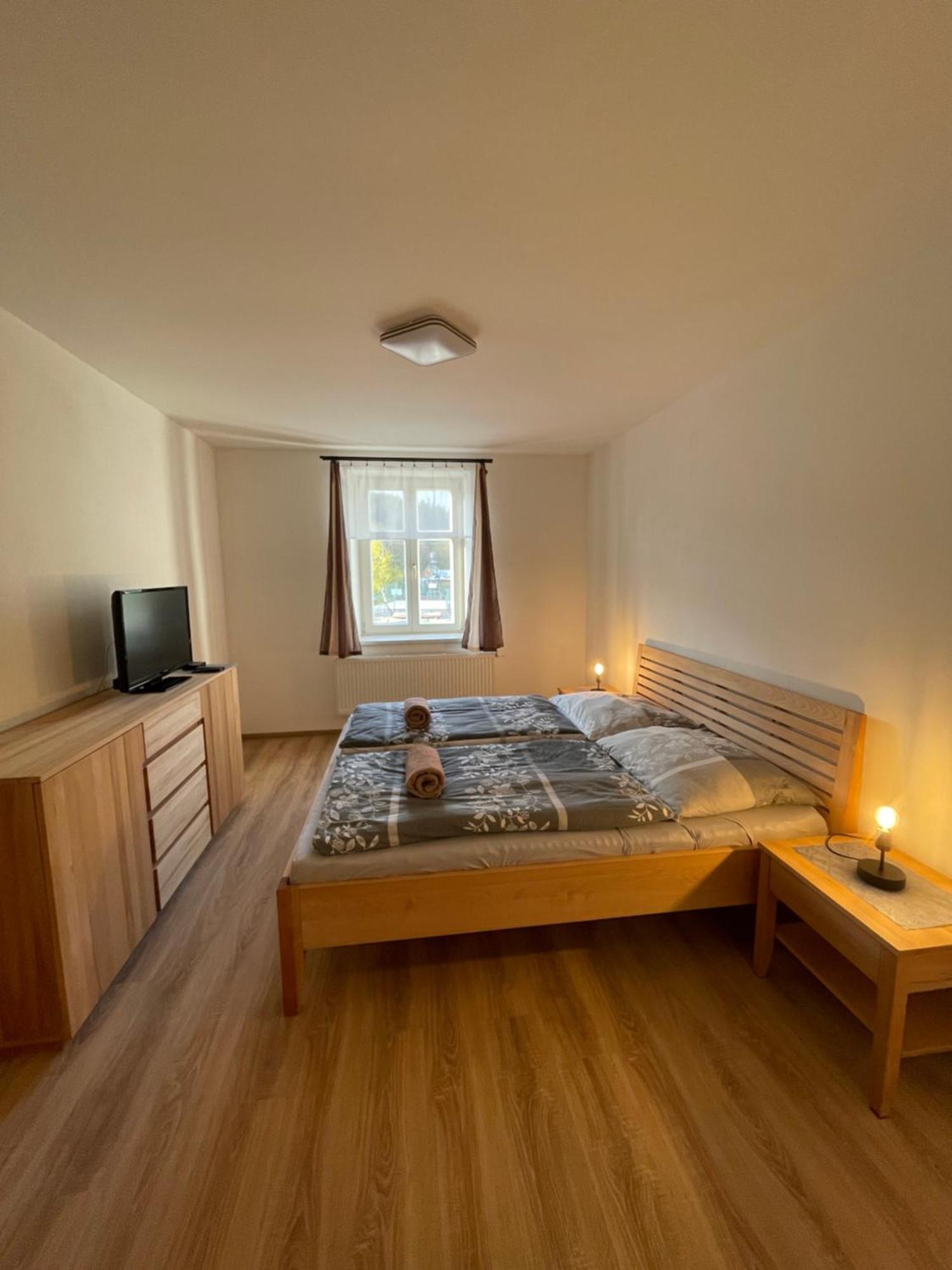 Apartman Kamenak 温珀克 外观 照片